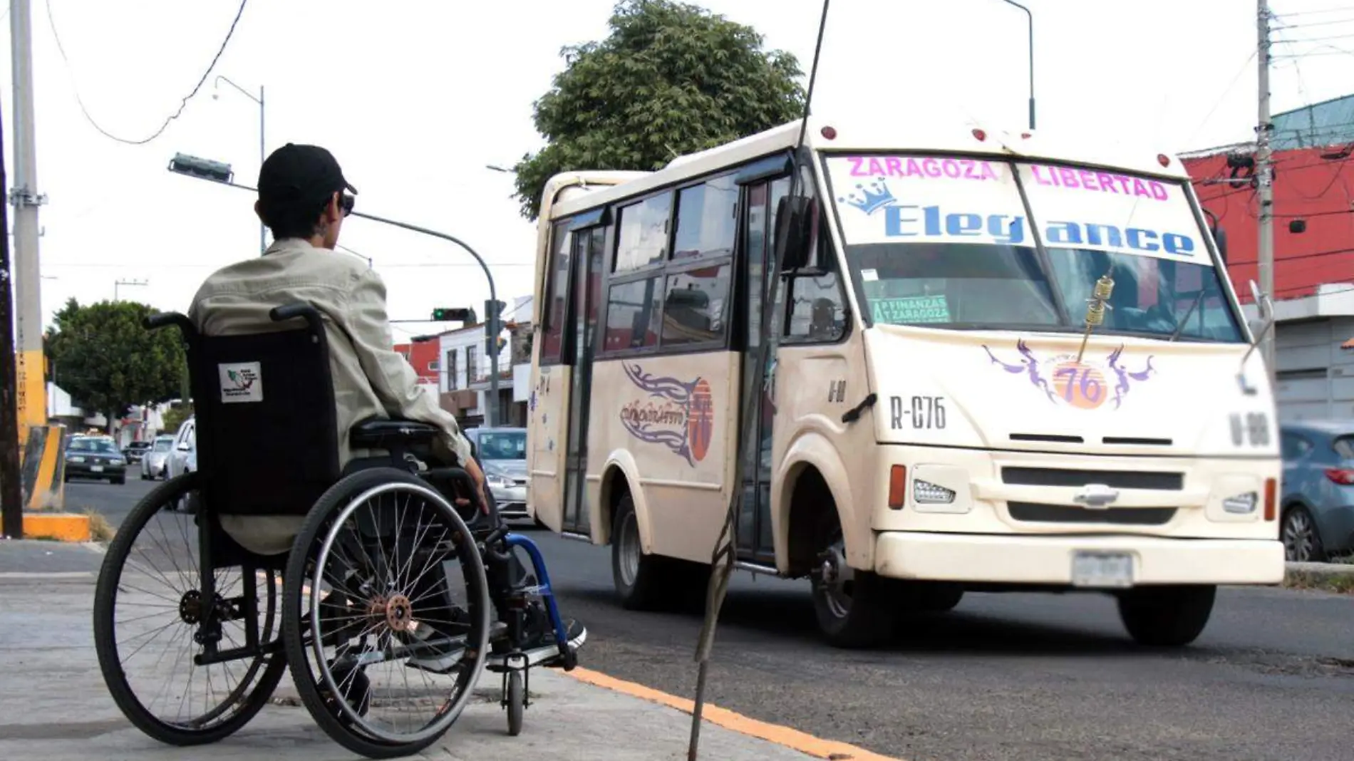 transporte publico limitantes para personas con discapacidad